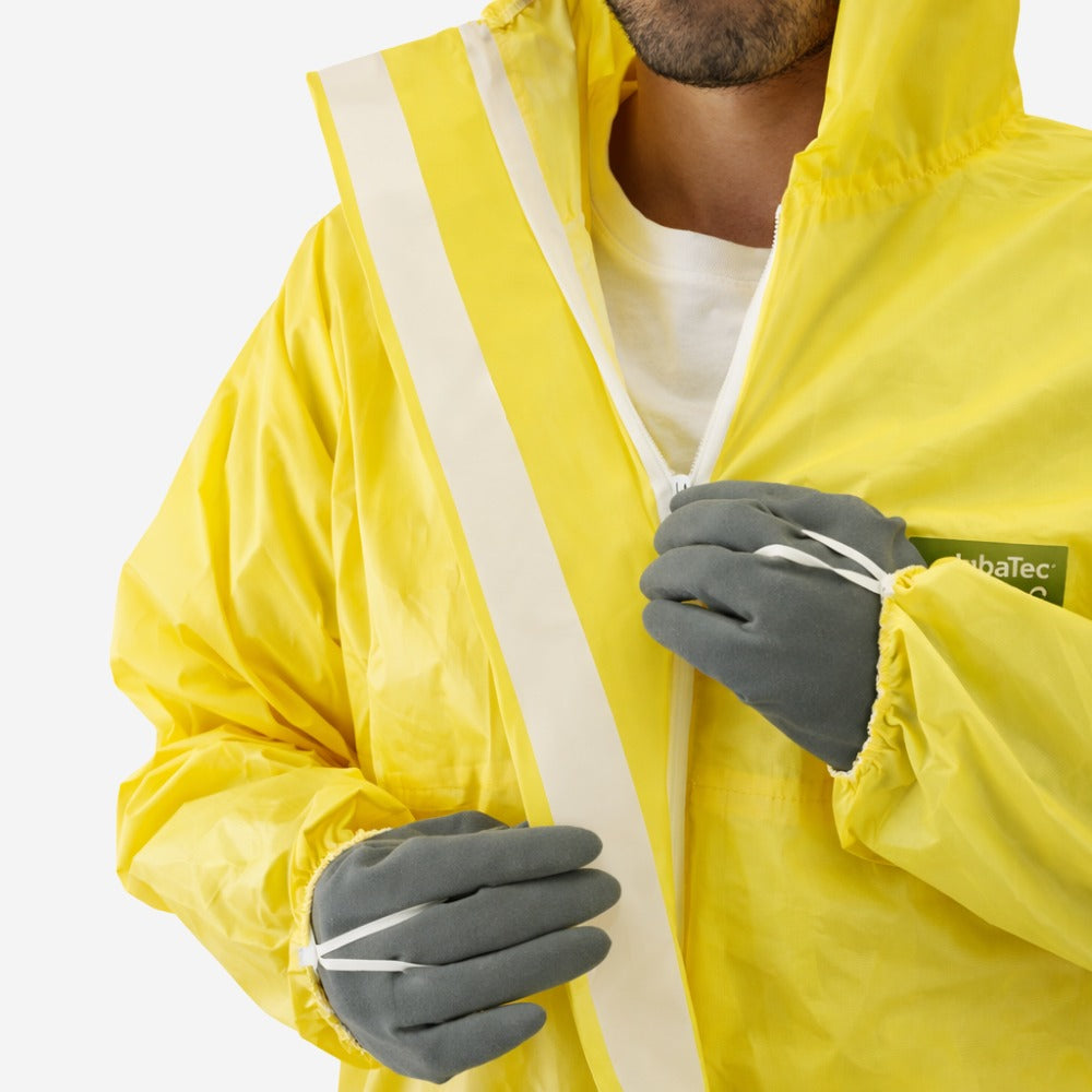 Macacão de Segurança Produtos Químicos Polietileno Amarelo Ansell AlphaTec 2300 PLUS Modelo 132 C.A 39705