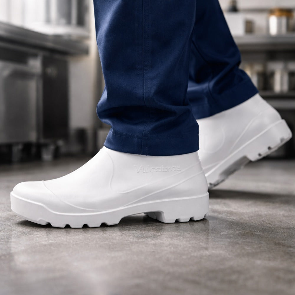 Botinha de EVA Cano Curto 12,6cm Branca Solado Antiderrapante Vulcabras BECC19 C.A 39426