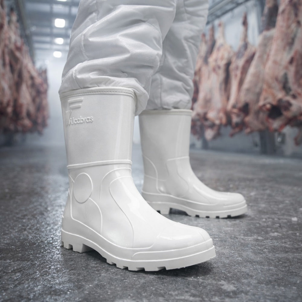 Bota de PVC Cano Curto 25,4cm Branca Forro Térmico Lã Solado Antiderrapante Vulcabras BPCC32 C.A 25766