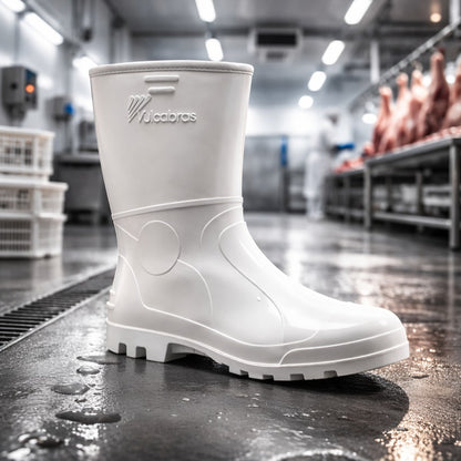 Bota de PVC Cano Curto 25,4cm Branca Forro Térmico Lã Solado Antiderrapante Vulcabras a C.A 25766