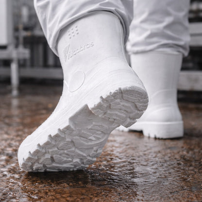 Bota de EVA Cano Curto 26cm Branca Solado Antiderrapante Vulcabras BECC08 C.A 33534