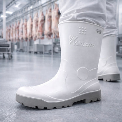 Bota de PVC Overtech Cano Curto 23cm Branca Solado PU Antiderrapante Vulcabras BEPCC02 C.A 16065
