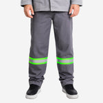 Calça NR10 Eletricista Risco II ATPV 9,6 Cinza 100% Algodão Anti-chama Com Faixas Refletivas Verdes Maicol C.A 38765