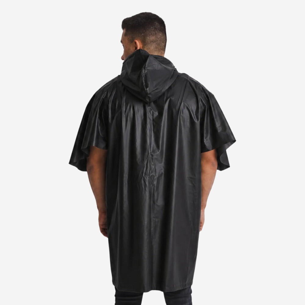 Capa de Chuva em PVC Morcego Preto com Capuz e Fechamento em Botões Maicol CA 28191