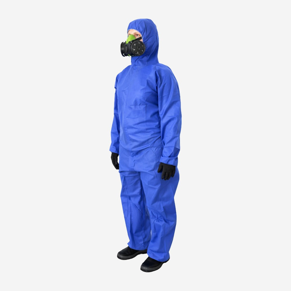 Macacão de Segurança Tecido Não Tecido Azul Capuz de Três Peças Fechamento em Zíper com Aba Protetora Punho e Tornozelo Ajustável Volk Covertech 200 18.87.111.02 C.A 39299