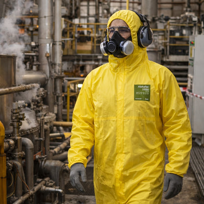 Macacão de Segurança Produtos Químicos Polietileno Amarelo Ansell AlphaTec 2300 PLUS Modelo 132 C.A 39705