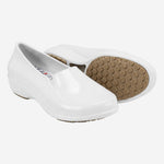Mocassim Feminino de EVA Impermeável Branco Uso Profissional Antimicrobiano Solado Antiderrapante Sticky Shoes Woman SOC-W-BCA C.A 41532