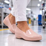 Mocassim Feminino de EVA Impermeável Nude Uso Profissional Antimicrobiano Solado Antiderrapante Sticky Shoes Woman SOC-W-NUD C.A 41532
