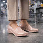 Mocassim Feminino de EVA Impermeável Nude Uso Profissional Antimicrobiano Solado Antiderrapante Sticky Shoes Woman SOC-W-NUD C.A 41532