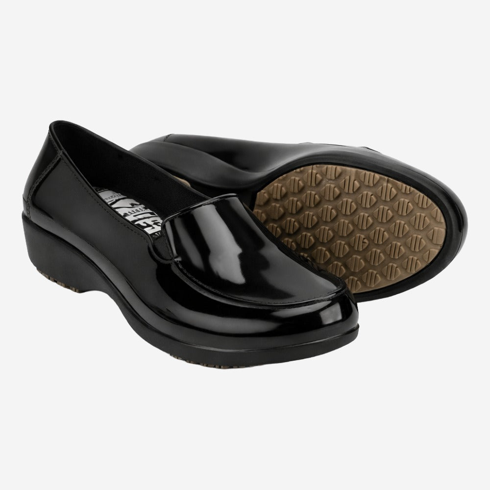 Mocassim Feminino de EVA Impermeável Preto Uso Profissional Antimicrobiano Solado Antiderrapante Sticky Shoes Woman SOC-W-PTA C.A 41532