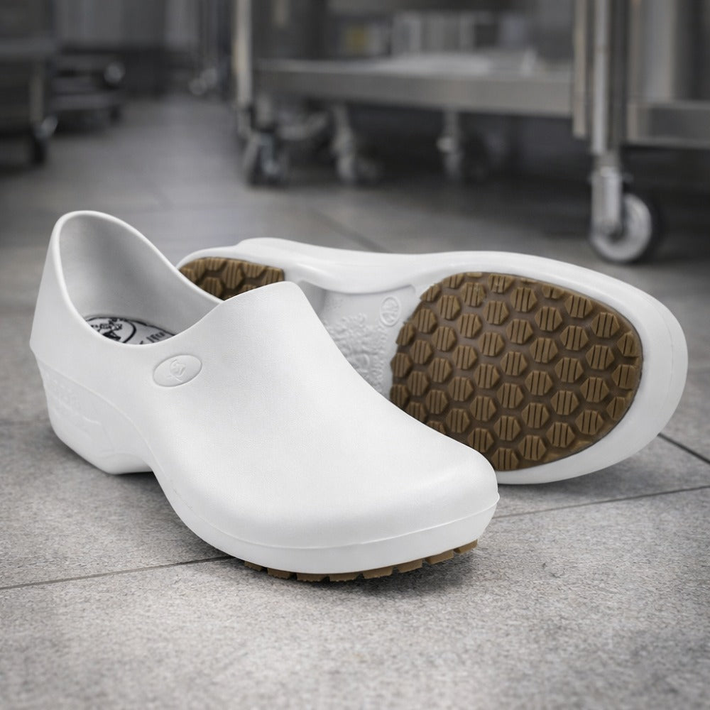 Sapato de EVA Branco Uso Profissional Antimicrobiano Solado Antiderrapante Sticky Shoes Woman SSW-BCA C.A 39848