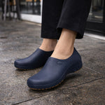 Sapato de EVA Feminino Azul Marinho Uso Profissional Antimicrobiano Solado Antiderrapante Sticky Shoes Woman SSW-AZM C.A 39848