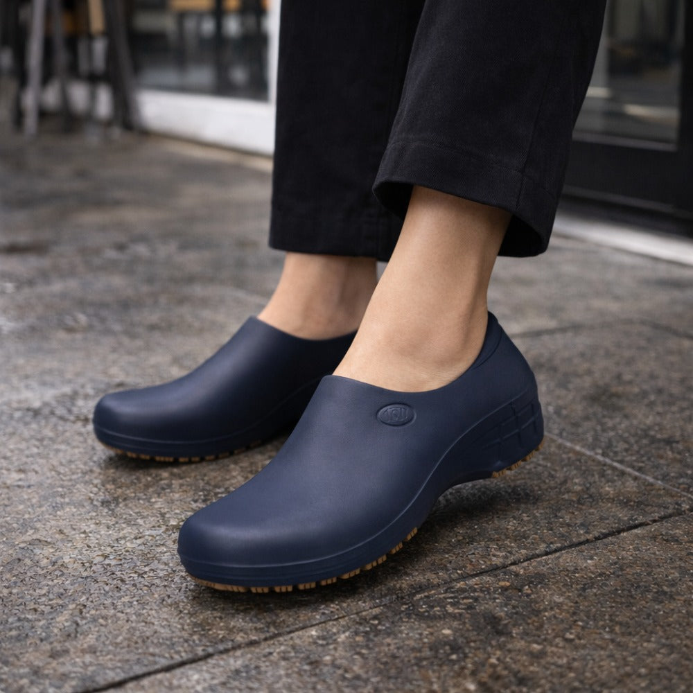 Sapato de EVA Feminino Azul Marinho Uso Profissional Antimicrobiano Solado Antiderrapante Sticky Shoes Woman SSW-AZM C.A 39848