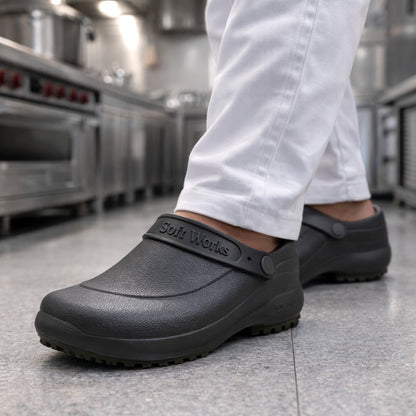 Sapato de EVA Tipo Crocs Preto Uso Profissional Antimicrobiano Solado Antiderrapante Soft Works BB60 C.A 27921