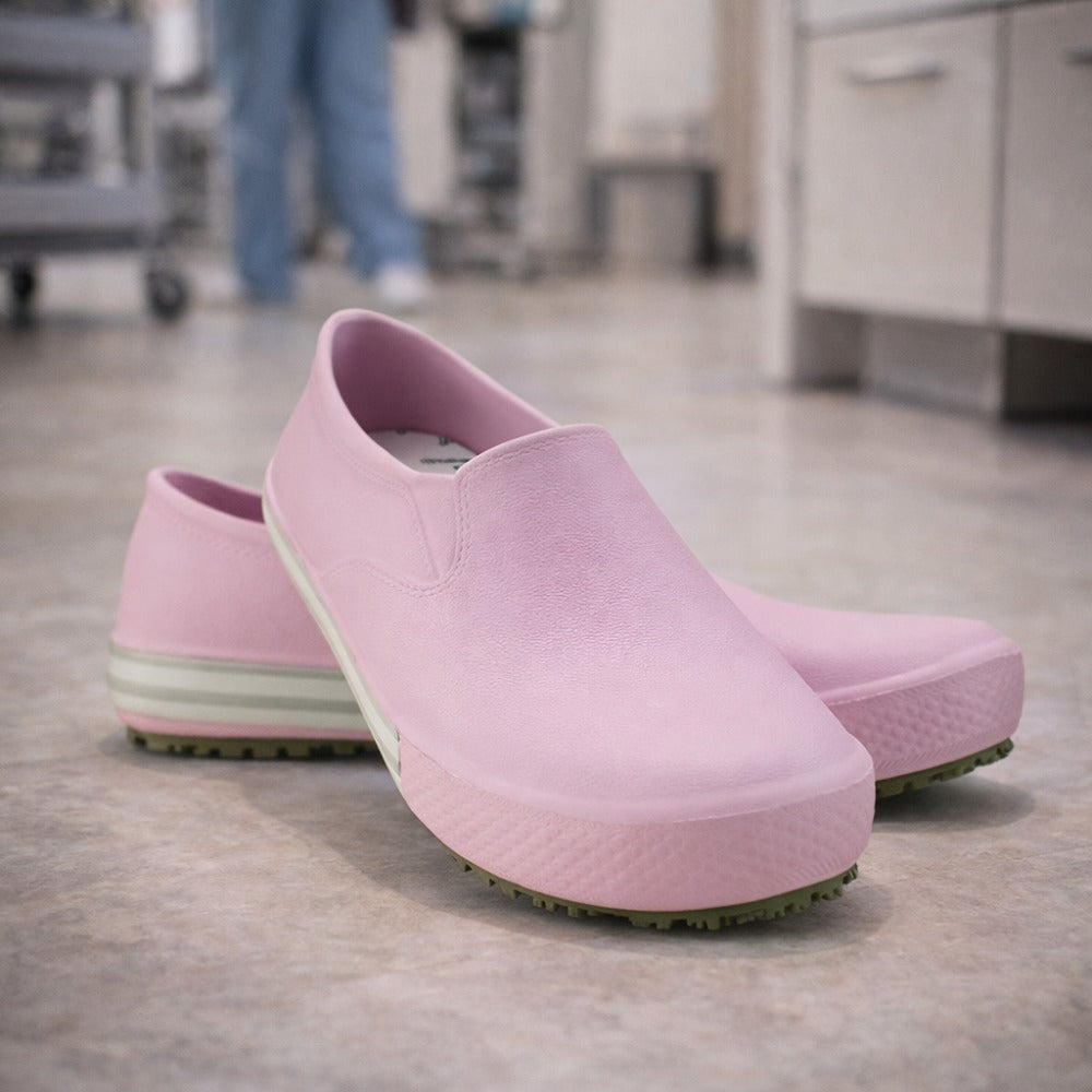 Tênis Iate de EVA Rosa Uso Profissional Antimicrobiano Solado Antiderrapante Soft Works BB80 C.A 37212