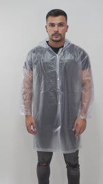 Capa de Chuva em Vinil Laminado Transparente com Capuz e Fechamento em Botões Maicol CA 41688